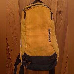 Dakine Poacher 14 Backcountry Daypack